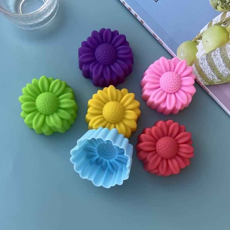 Soap Making Kit - 6 Pcs Set Non-Stick Flower Designs