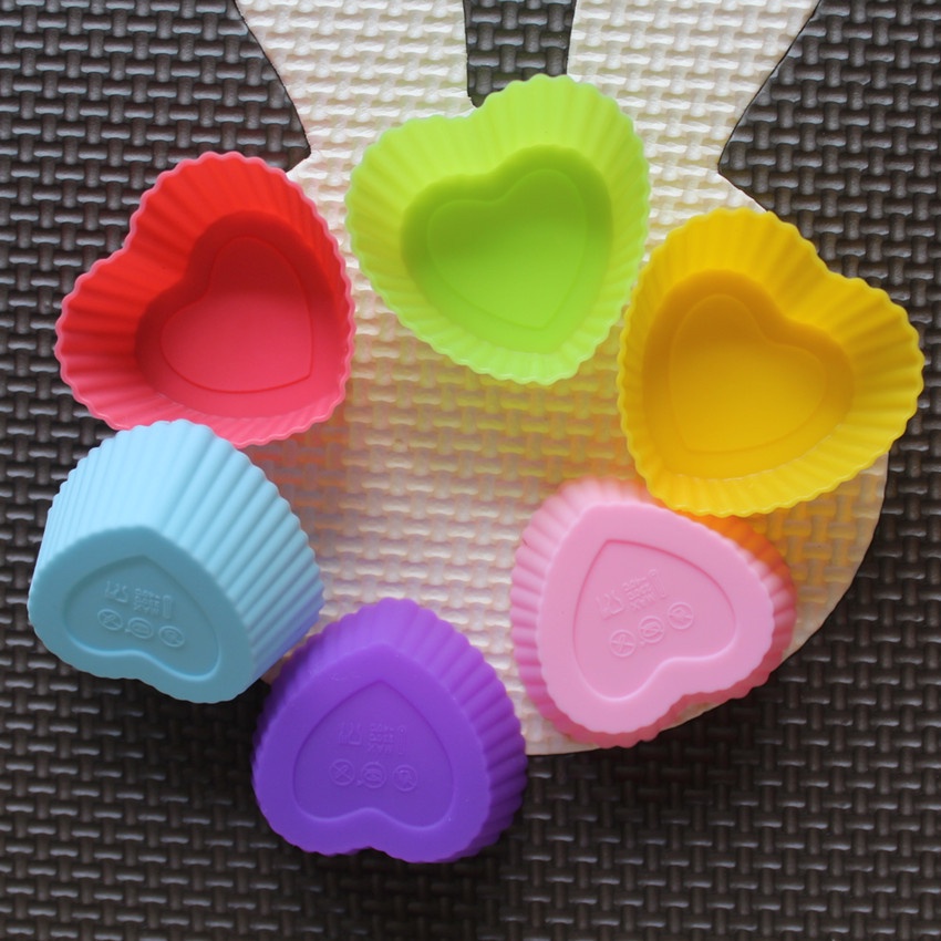 6 Pcs Set Non-Stick Flower Des - Soap Making Kit review and price